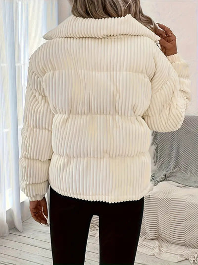 Veste femme courte avec col montant style décontracté et chaude parfaite pour l’hiver