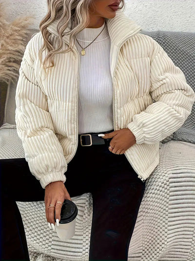 Veste femme courte avec col montant style décontracté et chaude parfaite pour l’hiver