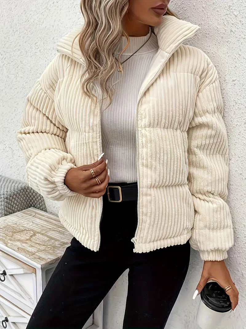 Veste femme courte avec col montant style décontracté et chaude parfaite pour l’hiver