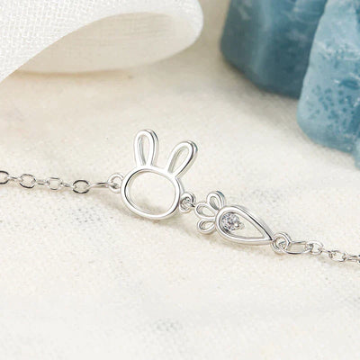 Lana - bracelet de pendentif de lapin minimaliste