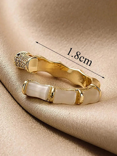 Bague en bambou opale - Une belle bague avec un attrait puissant !