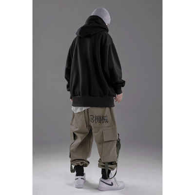 Le sweat à capuche Ninja