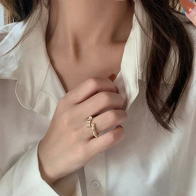 Bague en bambou opale - Une belle bague avec un attrait puissant !