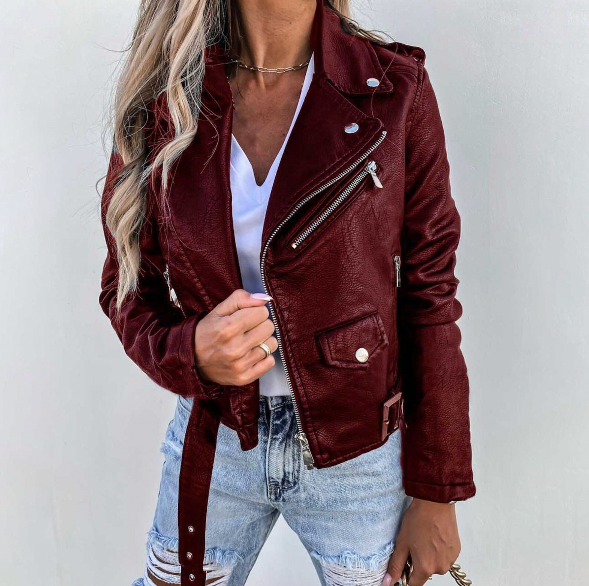 Veste en Cuir Femme Élégante et Moderne