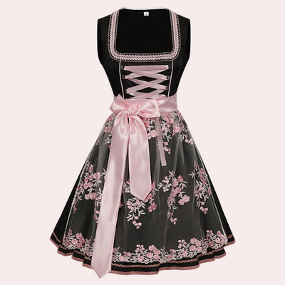 Filipa - Lacey Dirndl pour l'Oktoberfest