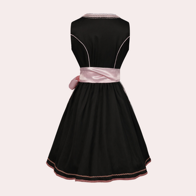 Filipa - Lacey Dirndl pour l'Oktoberfest