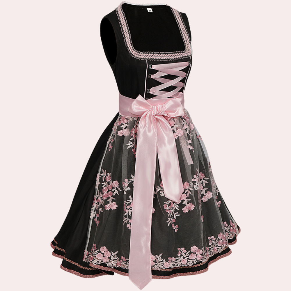 Filipa - Lacey Dirndl pour l'Oktoberfest