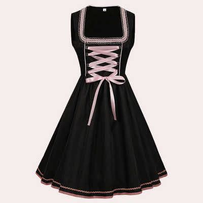 Filipa - Lacey Dirndl pour l'Oktoberfest