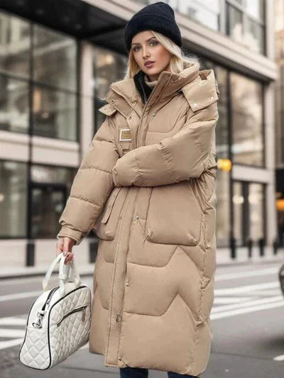 Veste longue pour femme au style moderne et élégant