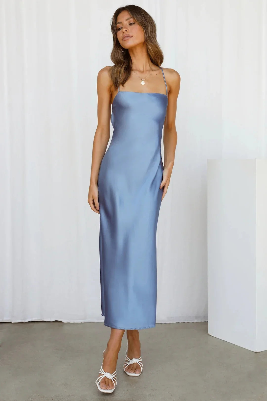 ALEXIA | Robe élégante en satin