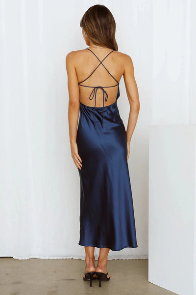 ALEXIA | Robe élégante en satin