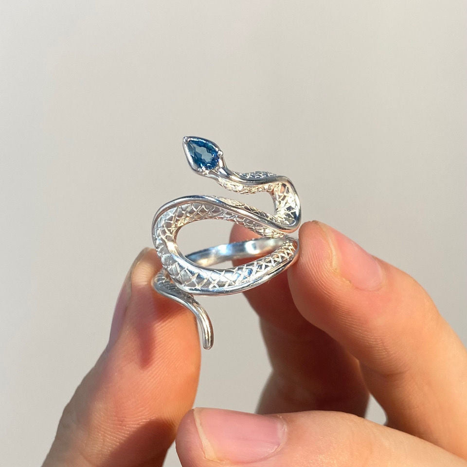 Anneau en python - Design unique et élégant