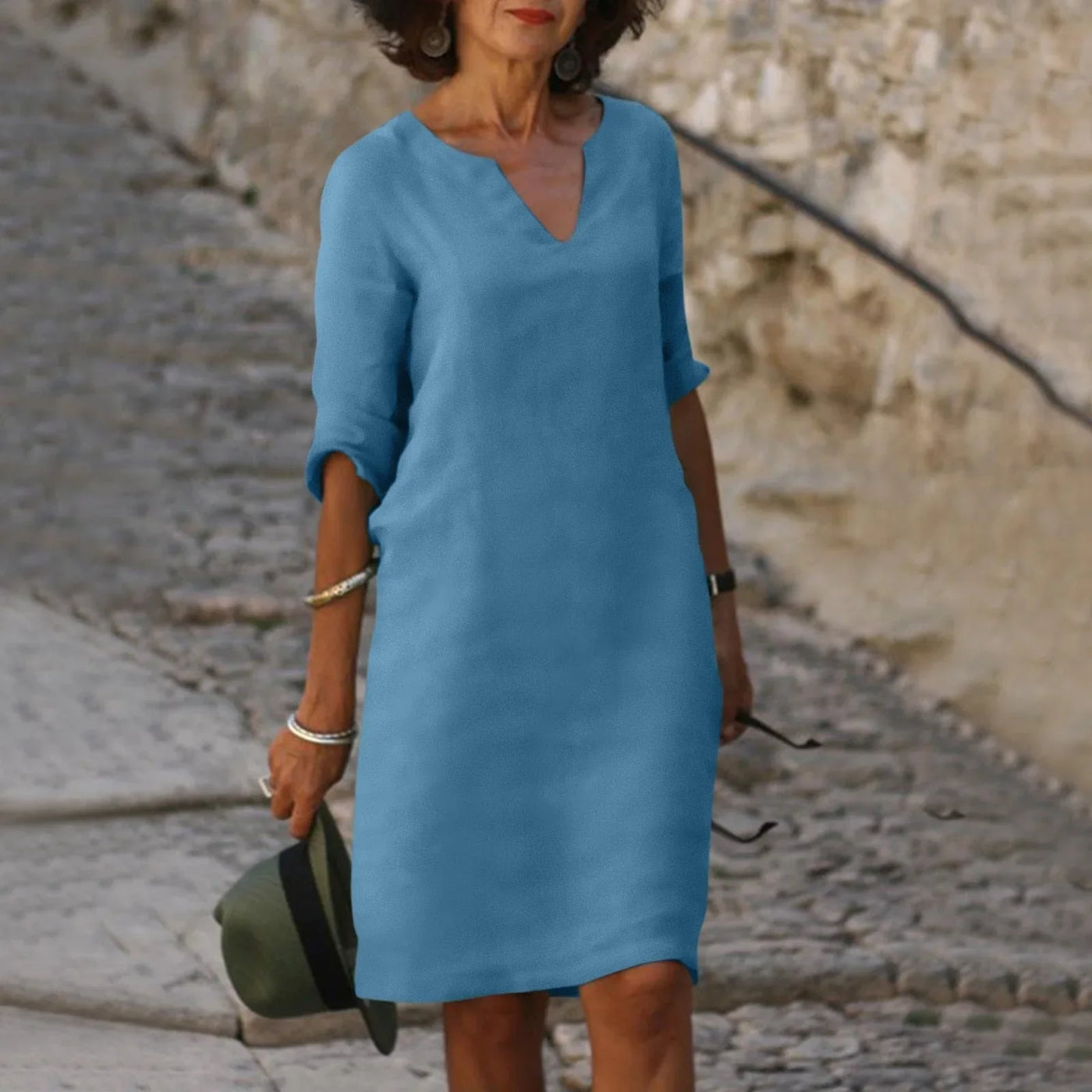 HANNAH | Robe élégante à col en V