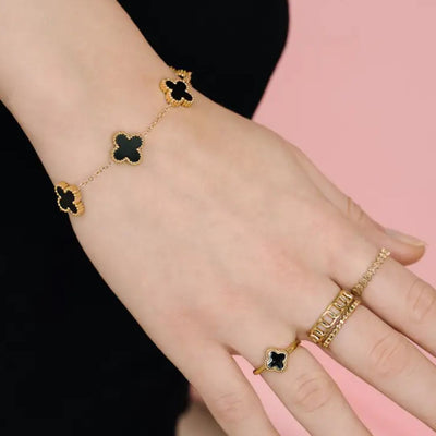 Dina - Bracelet de trèfle noir avec style élégant