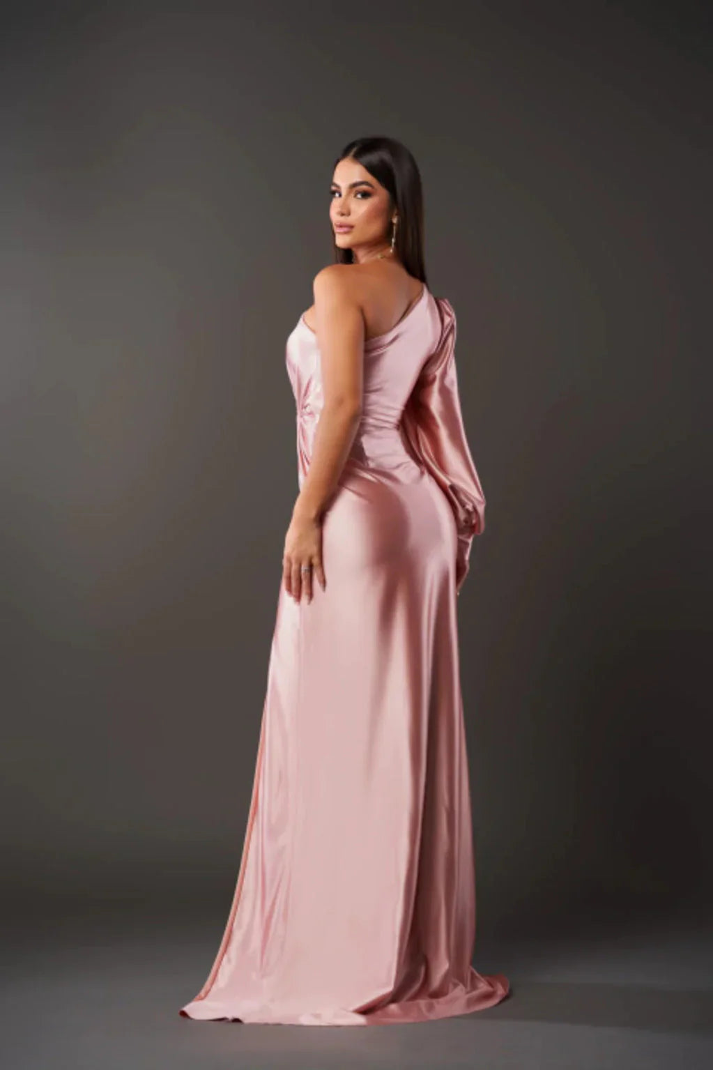 KYARA | Robe élégante et sophistiquée