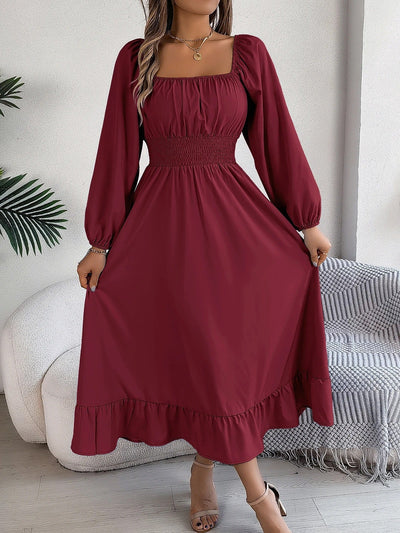 Alice - Robe à manches longues avec encolure carrée et bord froncé