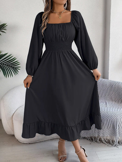 Alice - Robe à manches longues avec encolure carrée et bord froncé