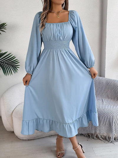 Alice - Robe à manches longues avec encolure carrée et bord froncé