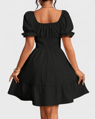 Violette | Robe d'été unie à manches bouffantes et ourlet volanté